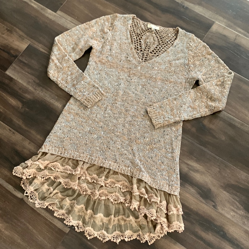 Ryu Sheer lace hem sweater tunic
